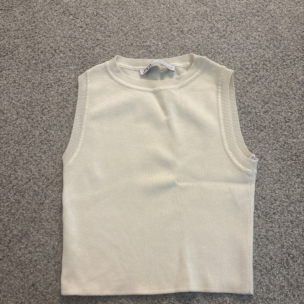Cream Zara crop to